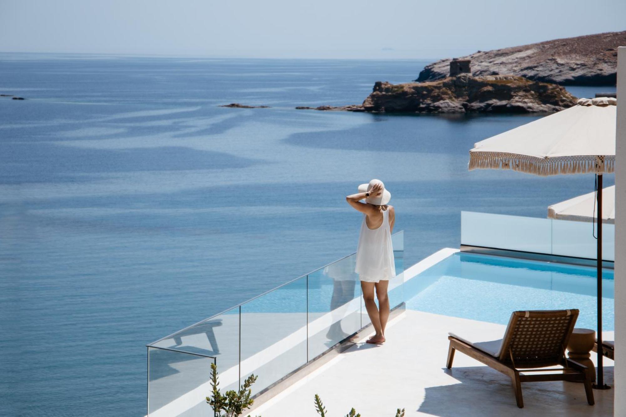 Golden Vista, Beachfront Suites By Explore Andros エクステリア 写真