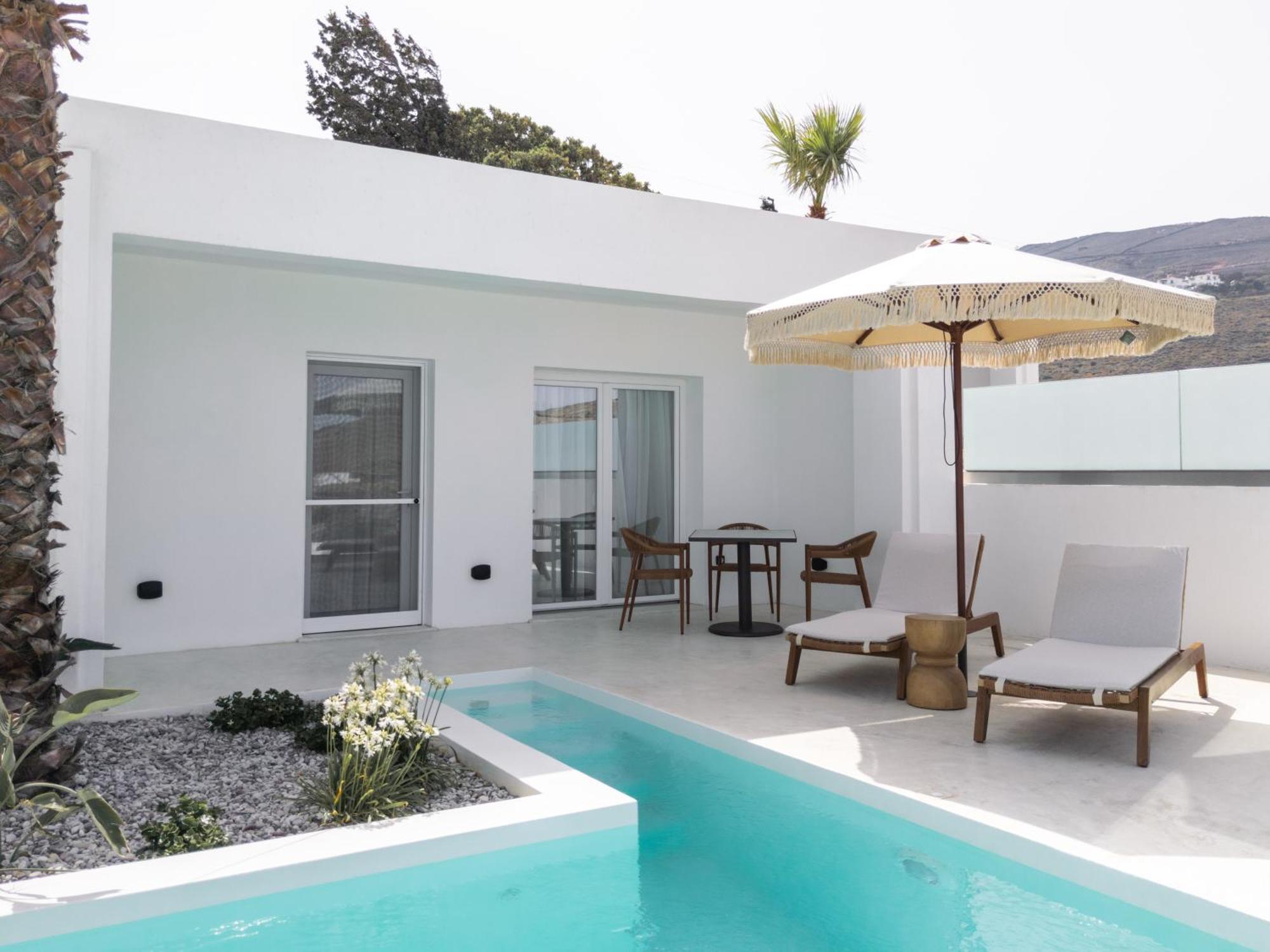 Golden Vista, Beachfront Suites By Explore Andros エクステリア 写真